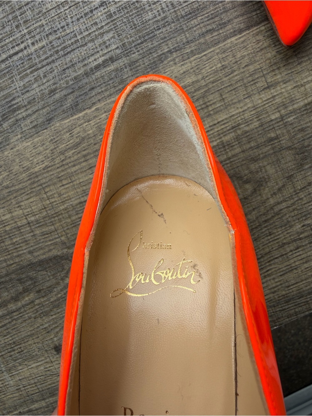 Christian Louboutin Hot Chick 100 Neon Orange Patent Pumps Heels New size 39/9 - Picture 9 of 11